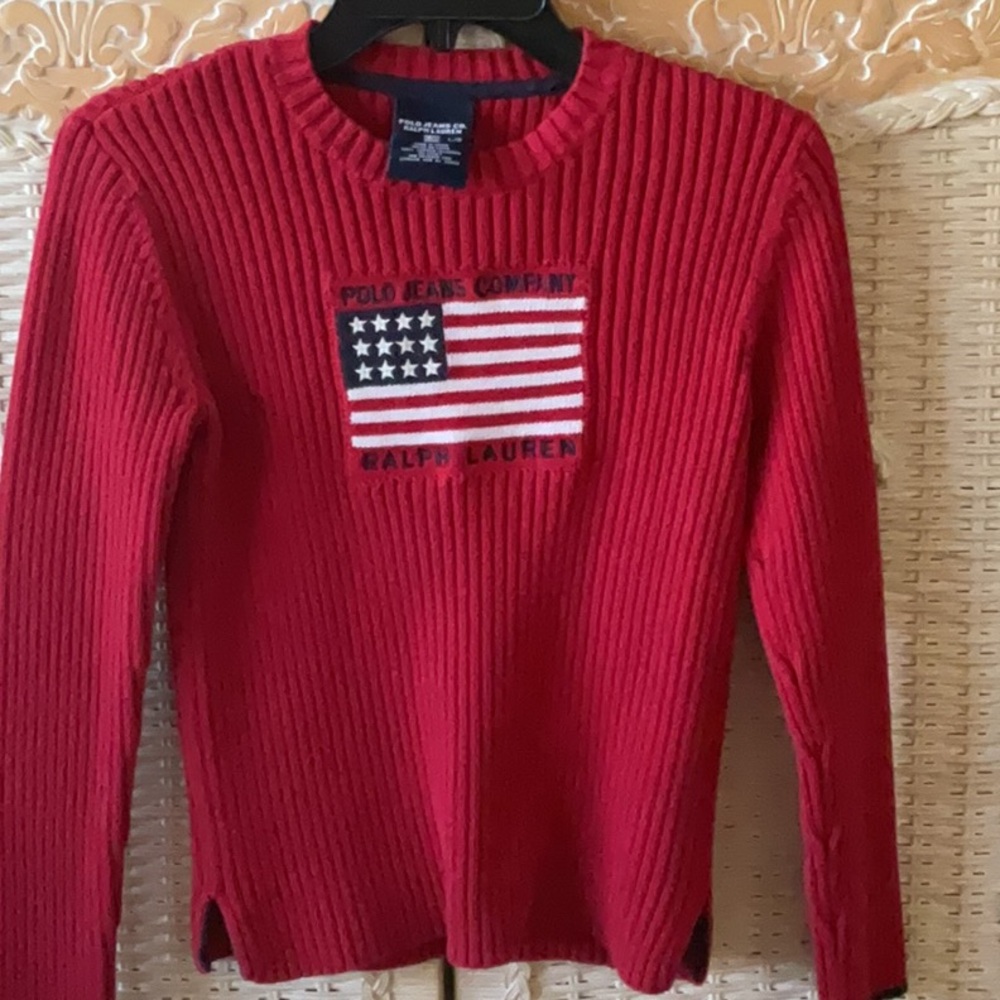 Red Sweater - Picture 12 of 12
